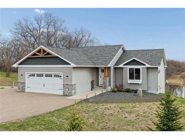 1065 70th Ave, Roberts, WI 54023