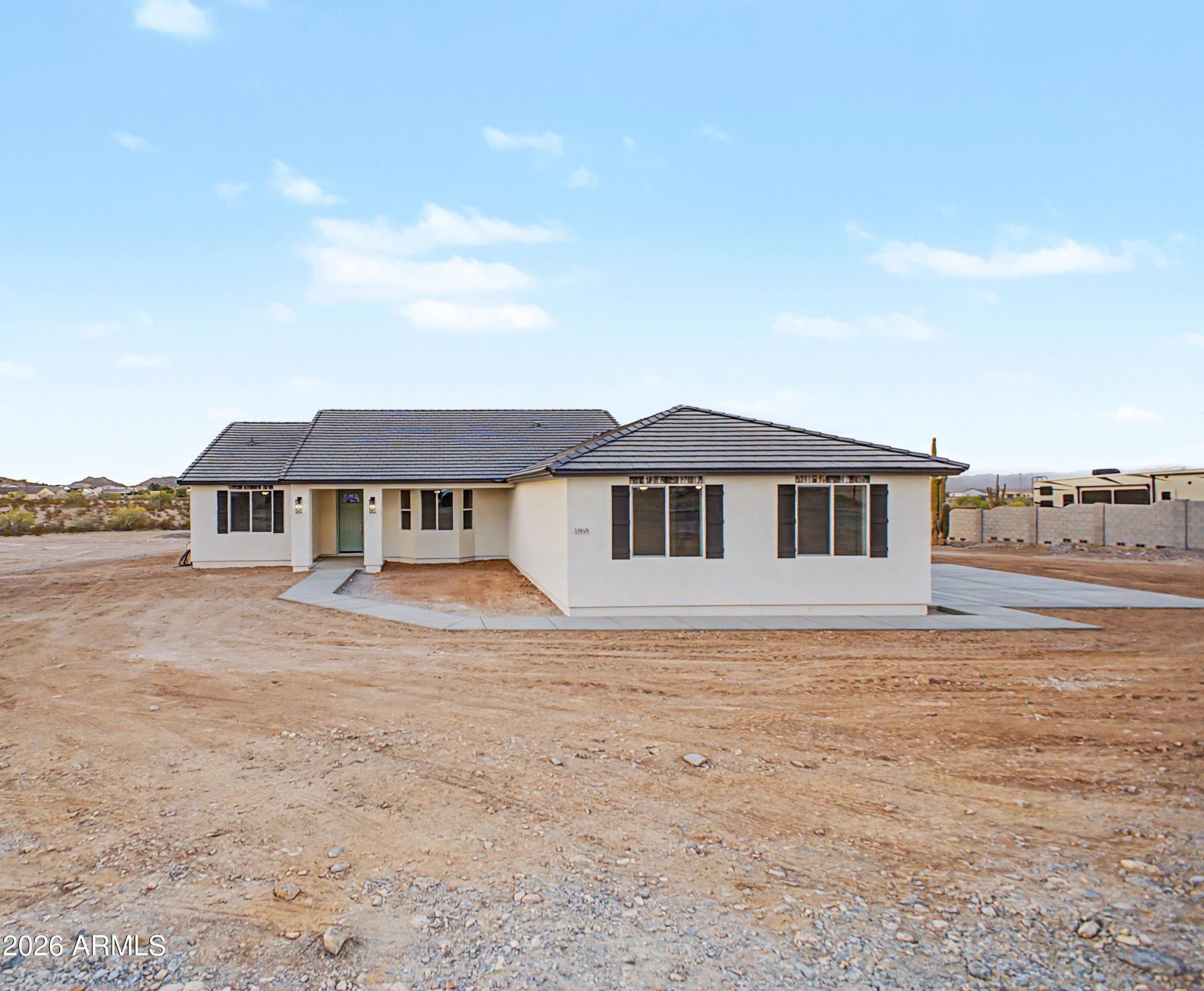 1868 W Brooke Lane, San Tan Valley, AZ 85144 Main Photo
