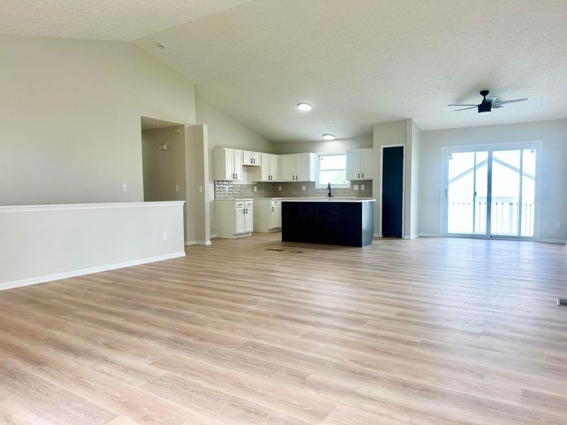 1671 Early Spring Drive, Lancaster, OH 43130 Photo 3