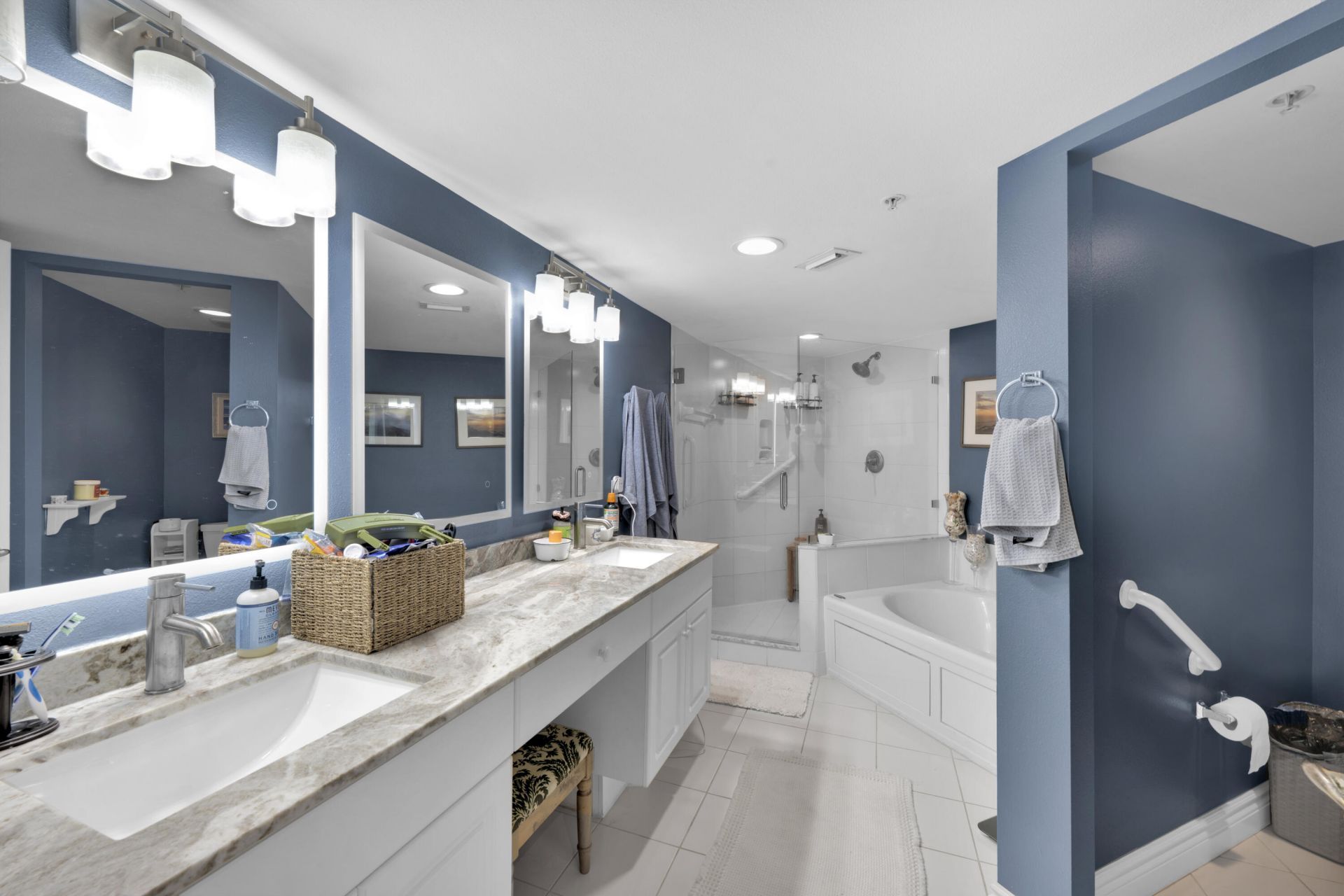 2880 NE 14th St Causeway, Unit 413, Pompano Beach, FL 33062 Photo