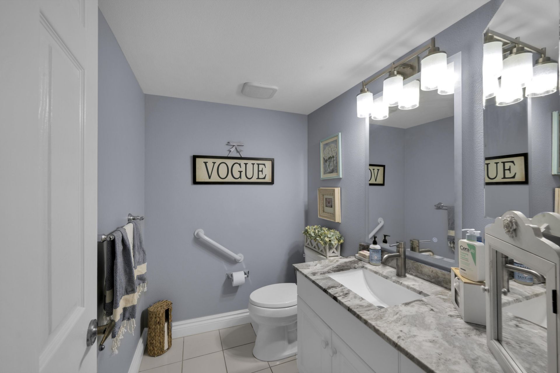 2880 NE 14th St Causeway, Unit 413, Pompano Beach, FL 33062 Photo