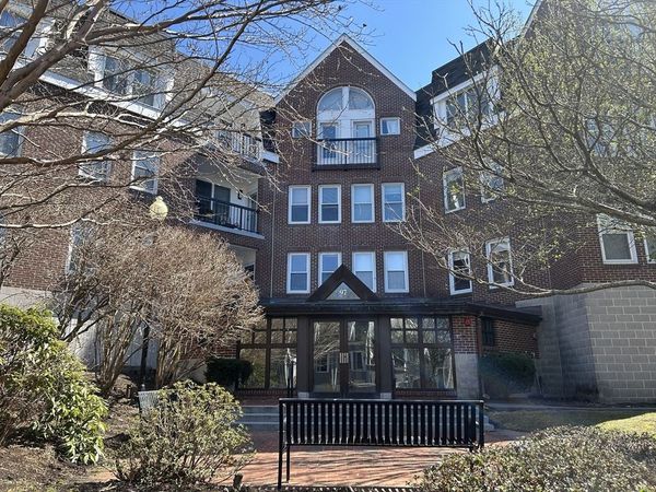 97 Anderer Ln, Unit 202, Boston, MA 02132