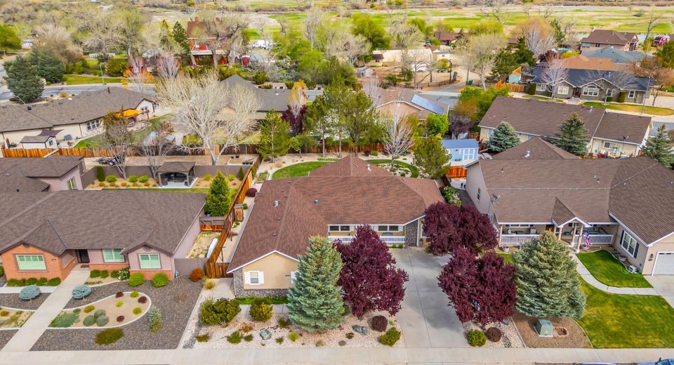 2057 Divot Road, Carson City, NV 89701 Photo