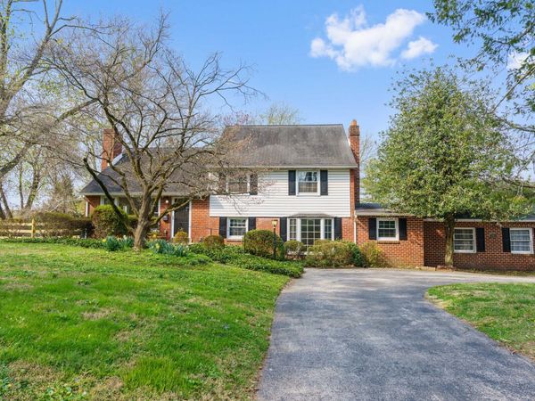 931 JONES ROAD, GULPH MILLS, PA 19428