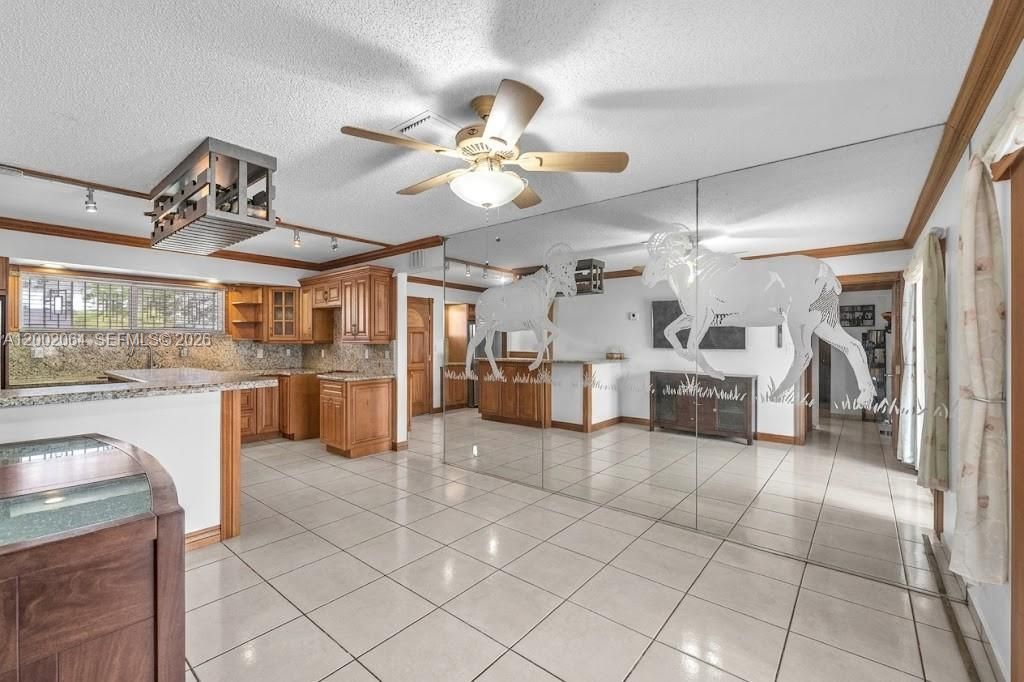 12310 SW 39th Terrace, Miami, FL 33175 Photo