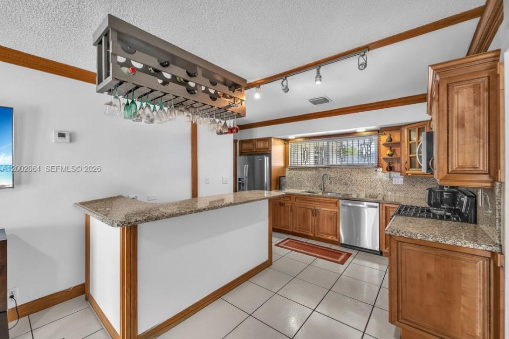 12310 SW 39th Terrace, Miami, FL 33175 Photo