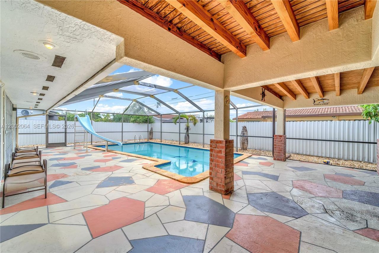 12310 SW 39th Terrace, Miami, FL 33175 Photo