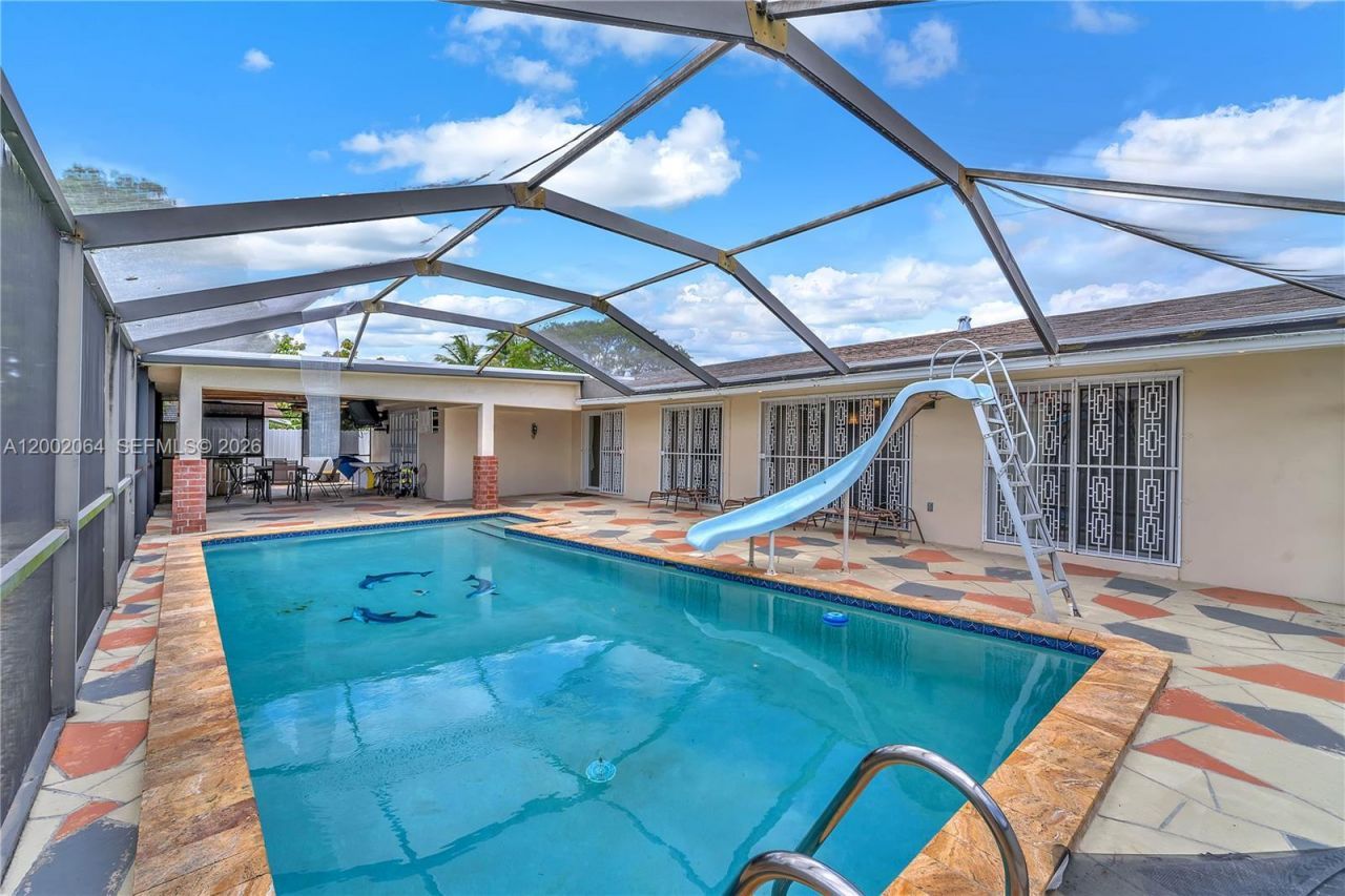 12310 SW 39th Terrace, Miami, FL 33175 Photo