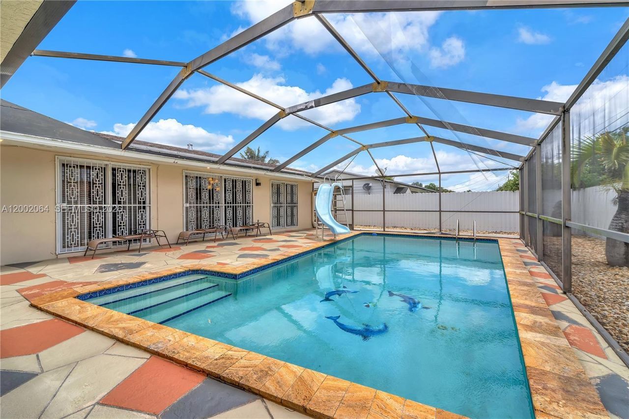 12310 SW 39th Terrace, Miami, FL 33175 Photo