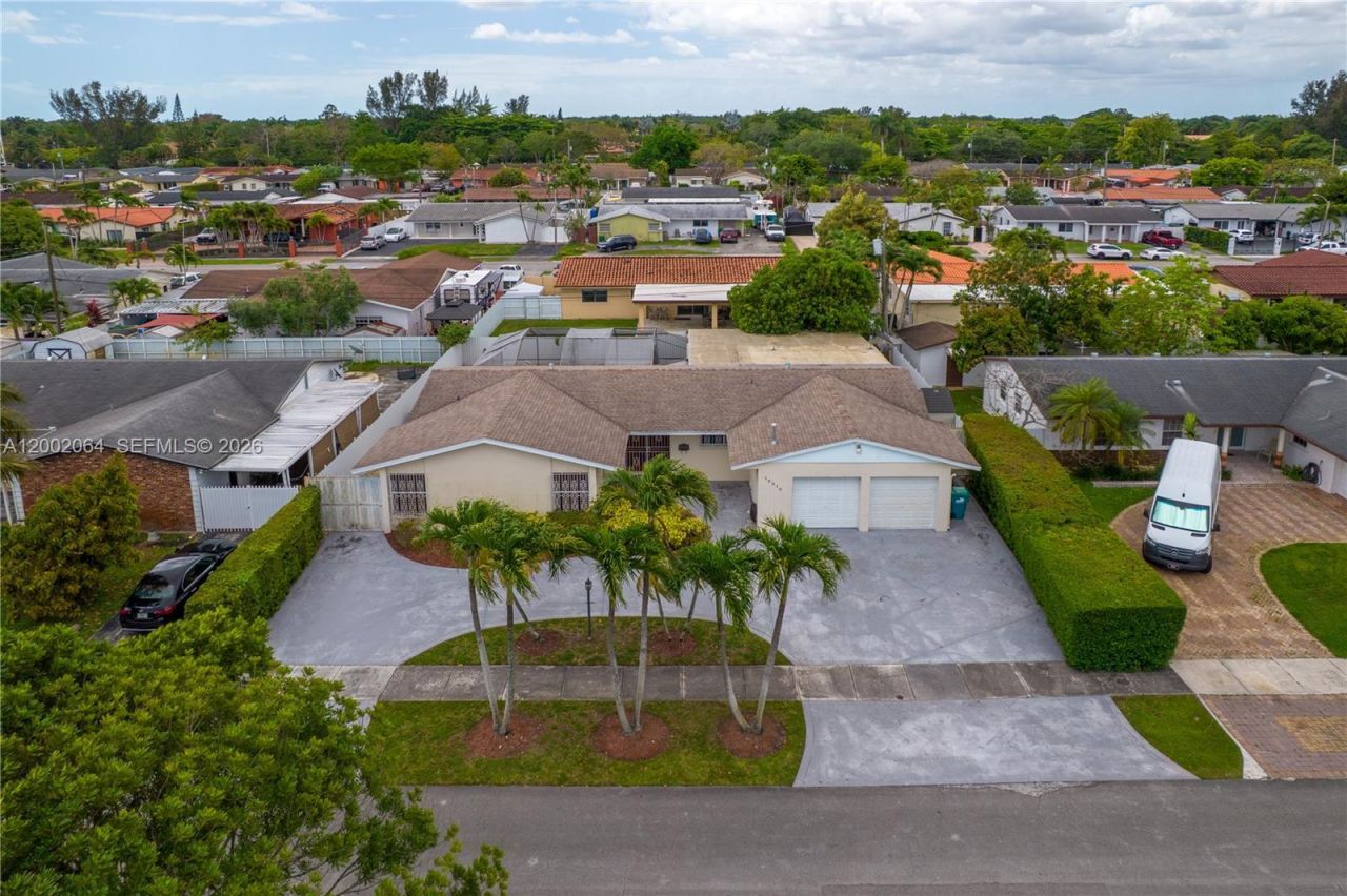 12310 SW 39th Terrace, Miami, FL 33175 Photo