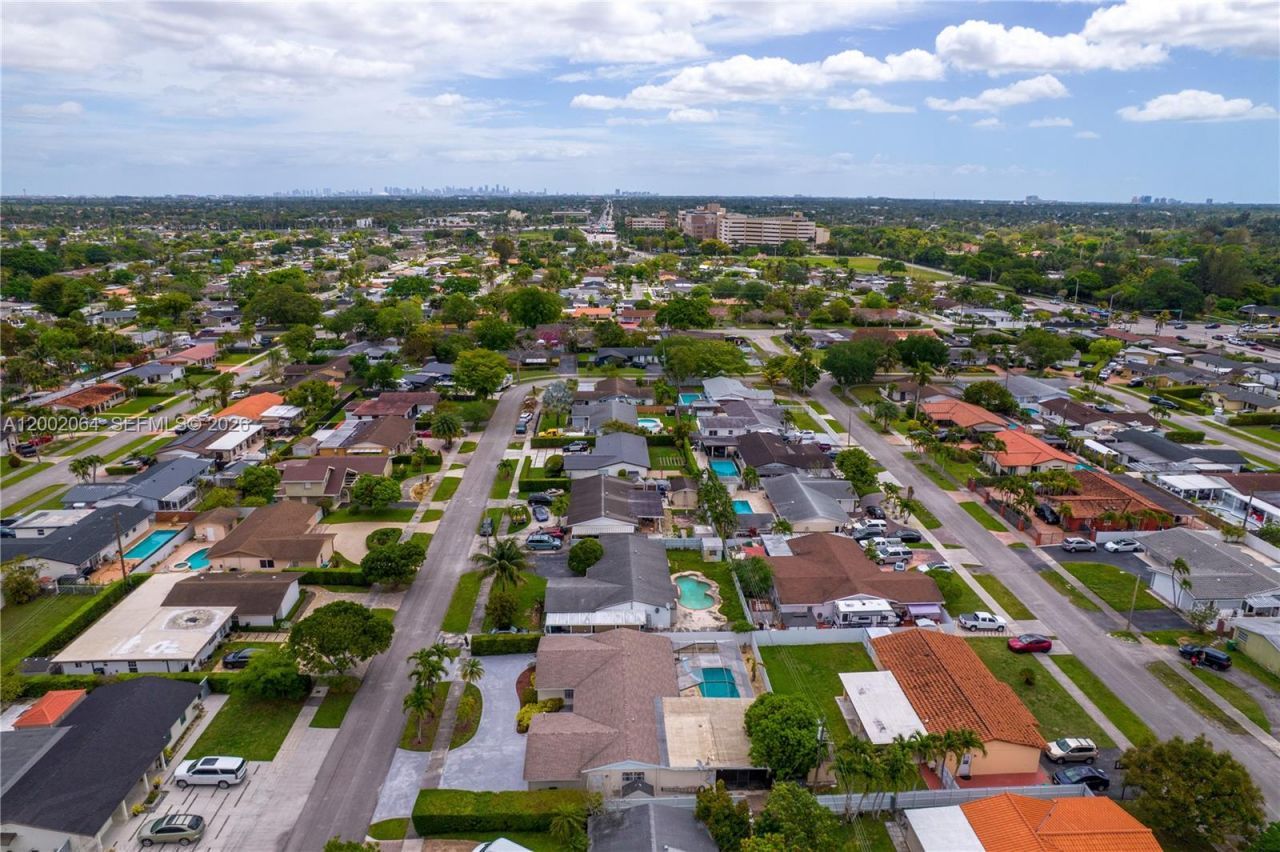 12310 SW 39th Terrace, Miami, FL 33175 Photo