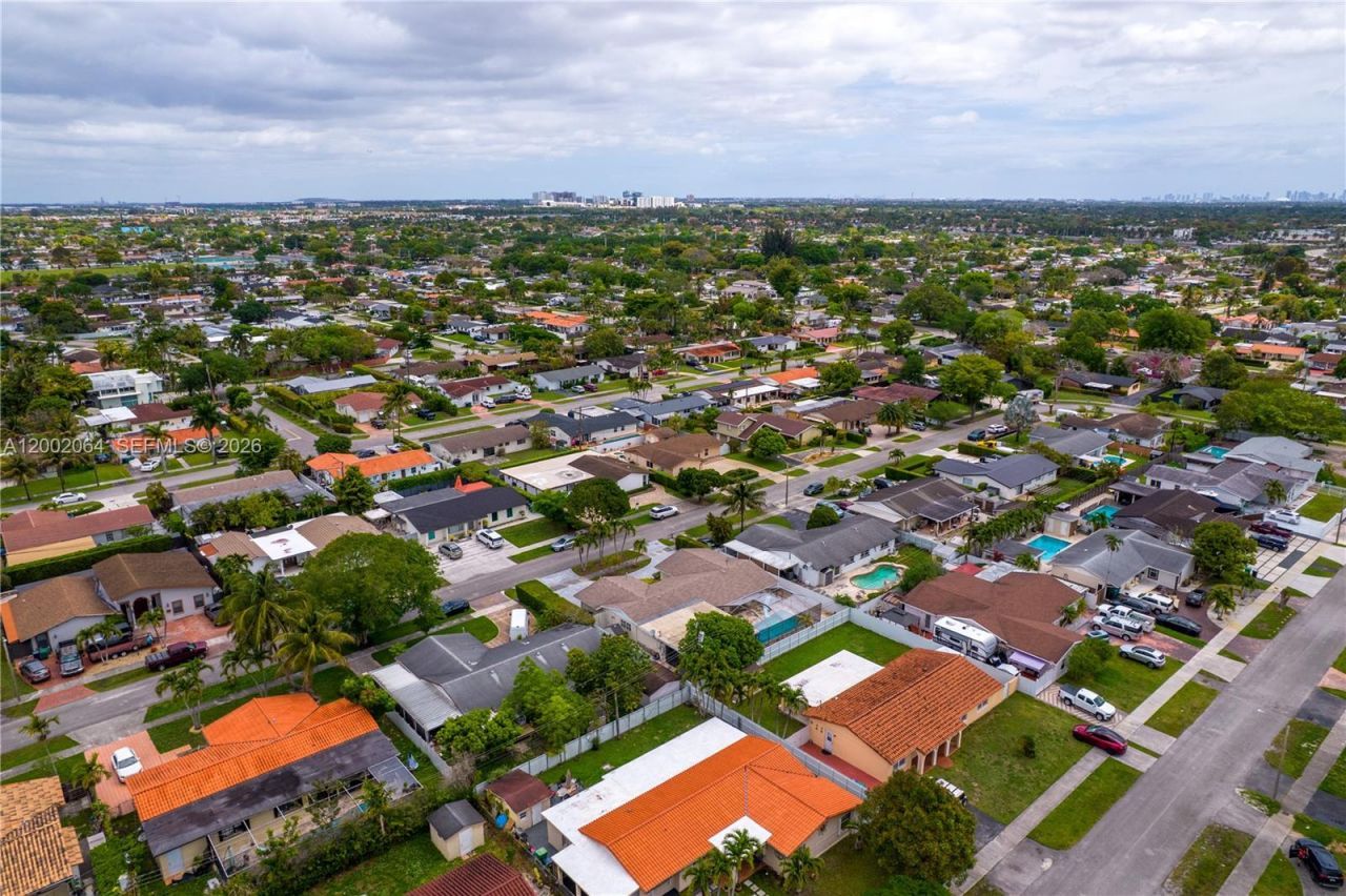 12310 SW 39th Terrace, Miami, FL 33175 Photo