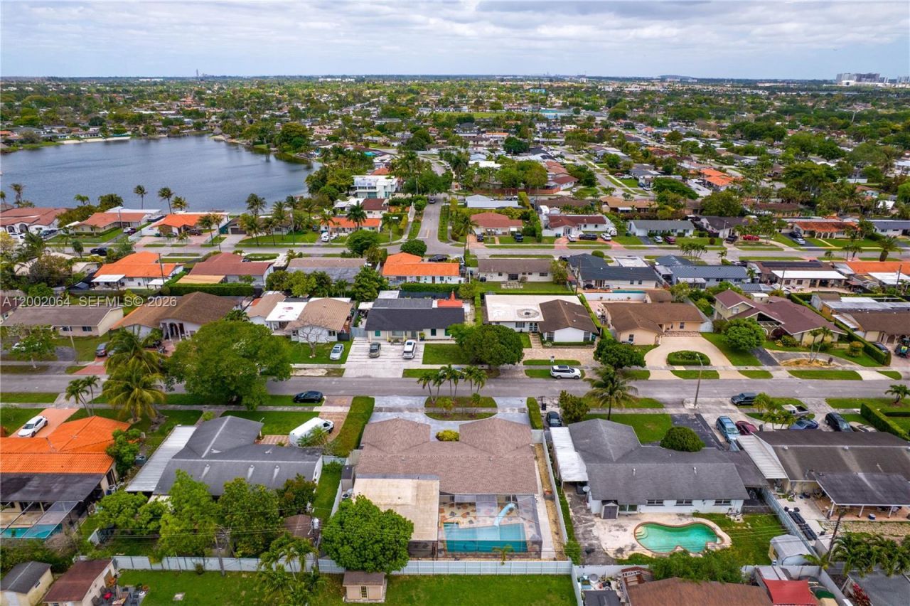 12310 SW 39th Terrace, Miami, FL 33175 Photo