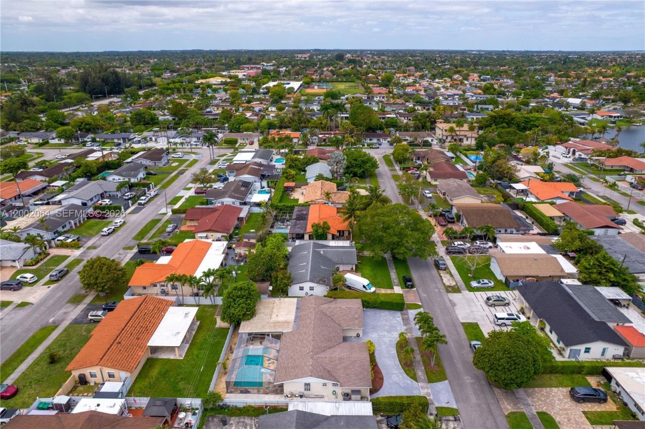 12310 SW 39th Terrace, Miami, FL 33175 Photo