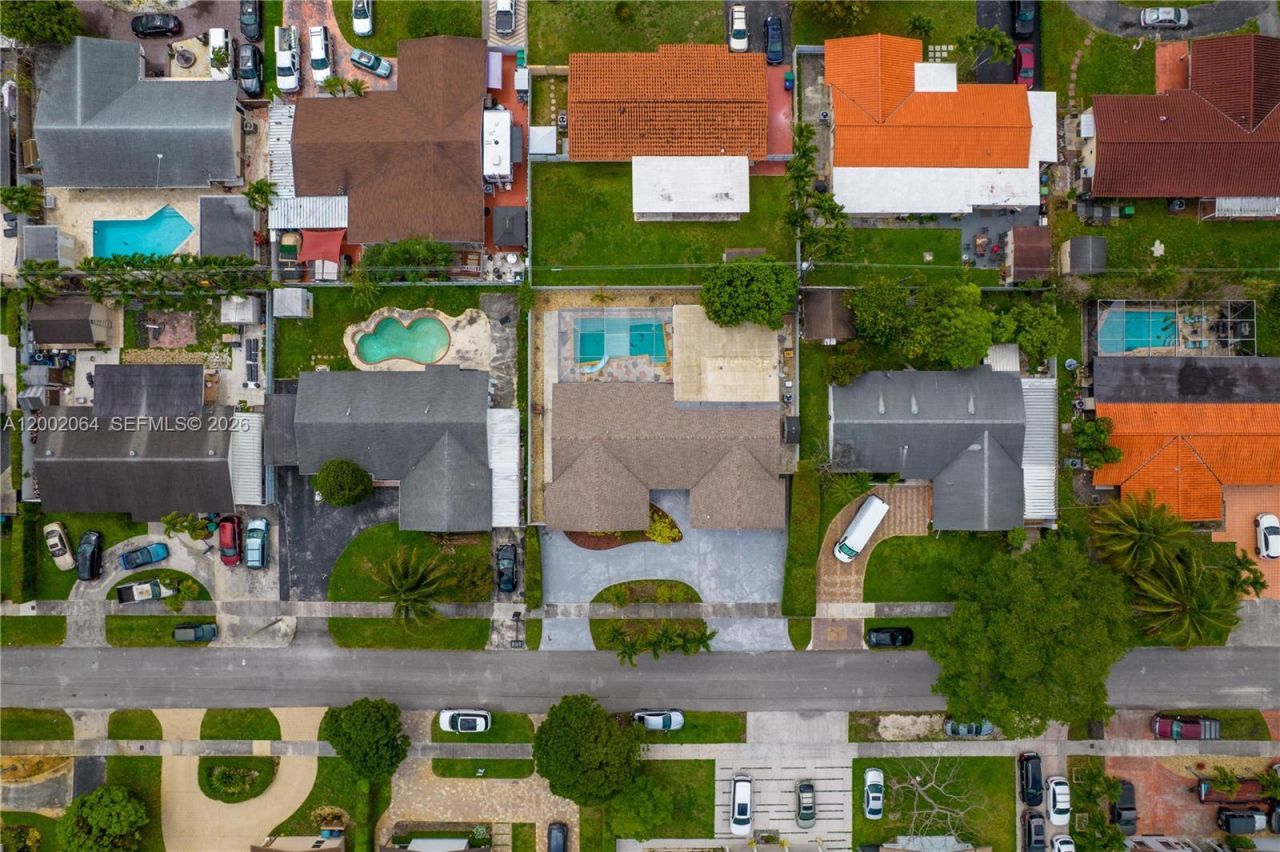 12310 SW 39th Terrace, Miami, FL 33175 Photo