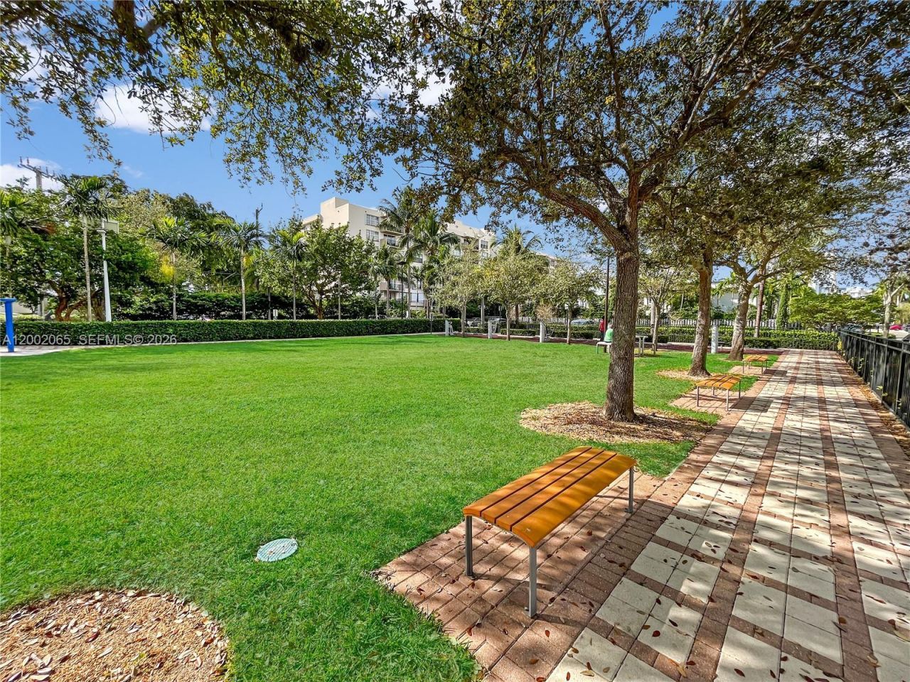 1025 92nd St, Unit 401, Bay Harbor Islands, FL 33154 Photo