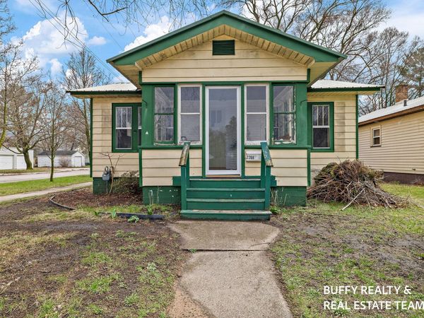 2208 Torrent Street, Muskegon, MI 49441