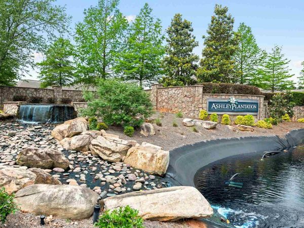 2378 Phylis Rae Dr, Pace, FL 32571