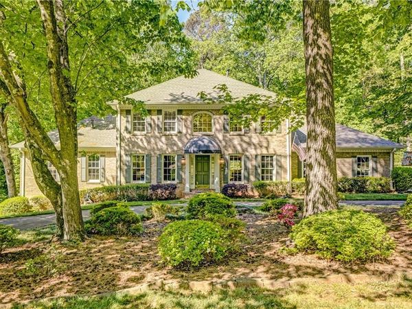 2016 Mountain Creek Drive, Stone Mountain, GA 30087