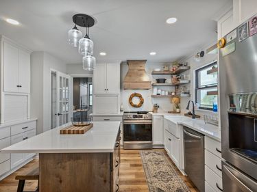 12406 Highway 212, Glencoe, MN 55336