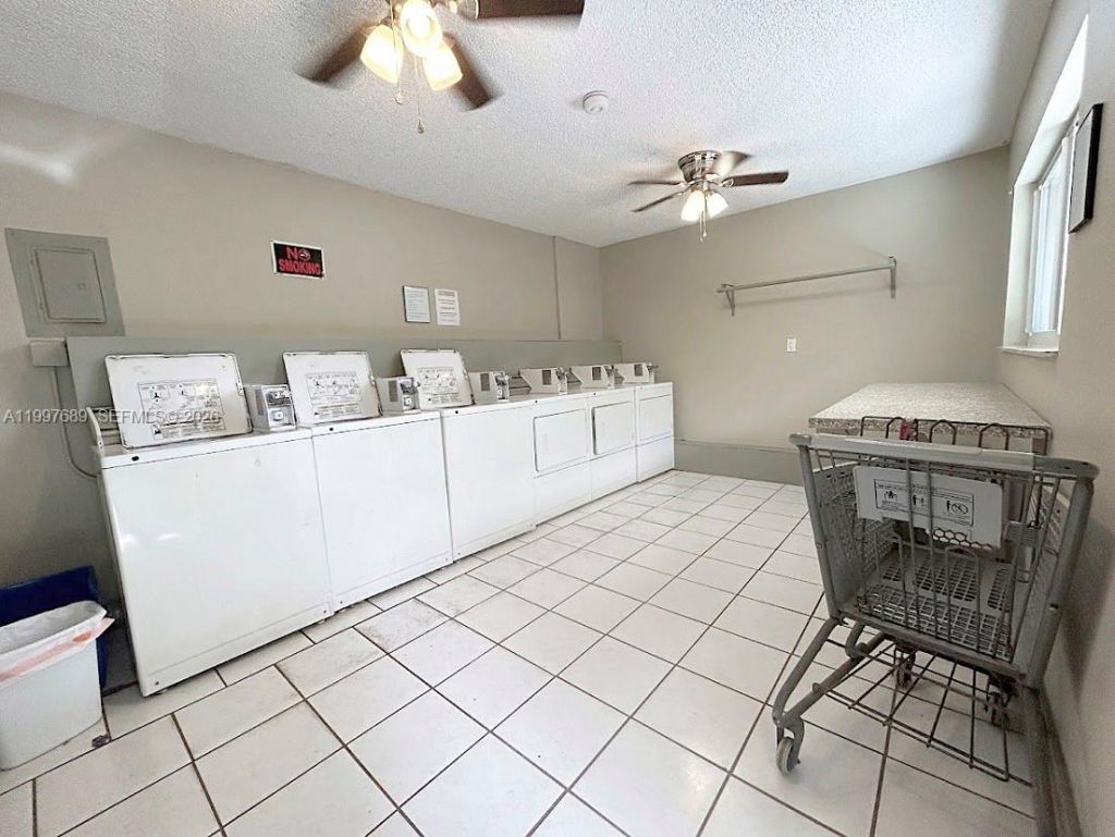 1400 NE 54th St, Unit 306, Fort Lauderdale, FL 33334 Photo