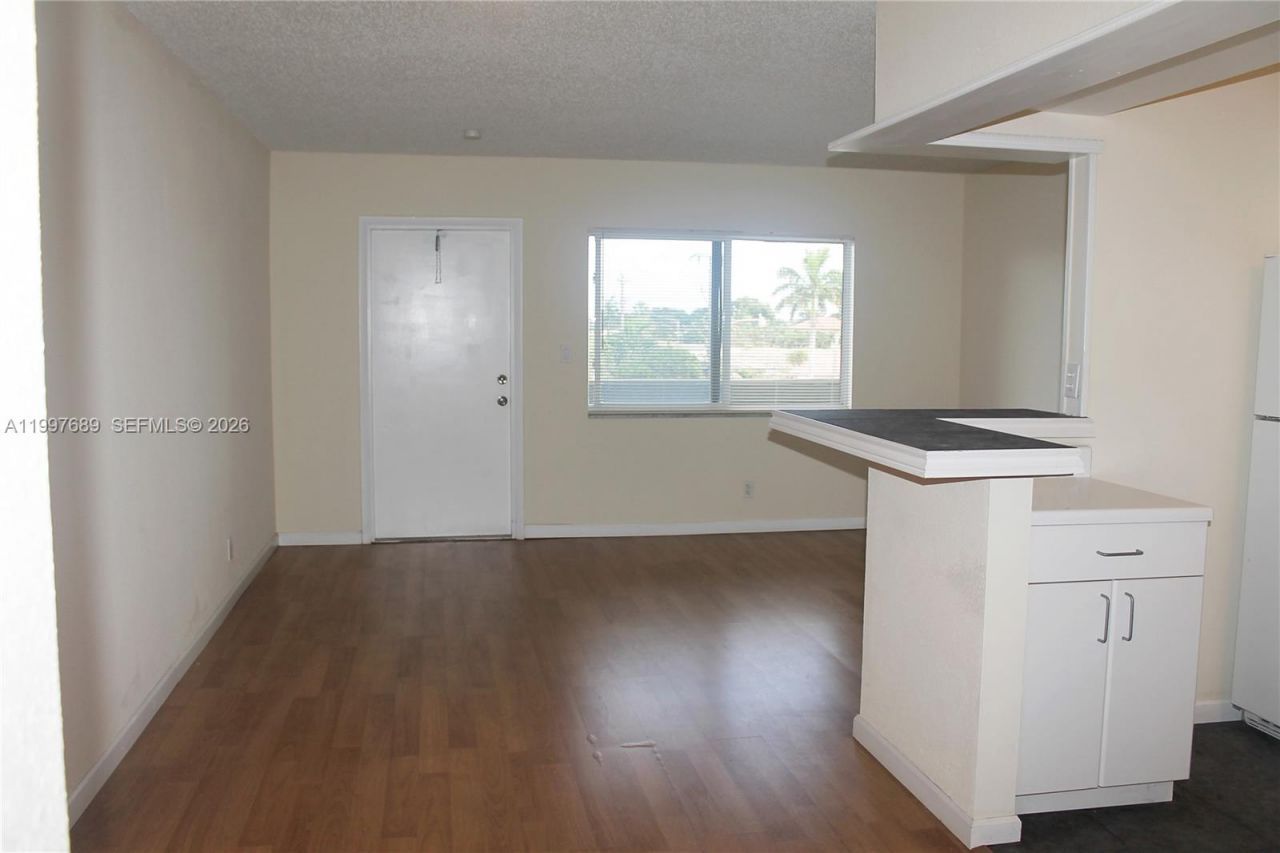 1400 NE 54th St, Unit 306, Fort Lauderdale, FL 33334 Photo