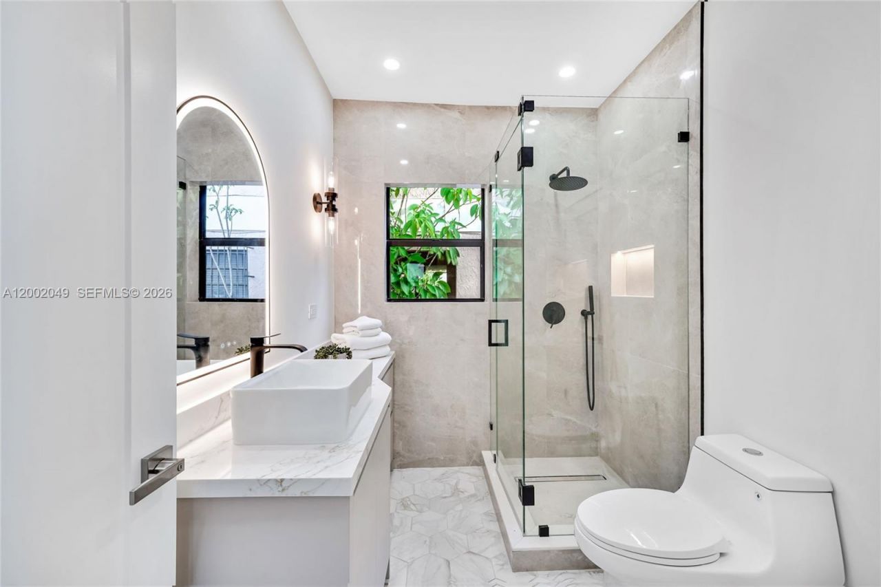 1230 Pizarro St, Coral Gables, FL 33134 Photo