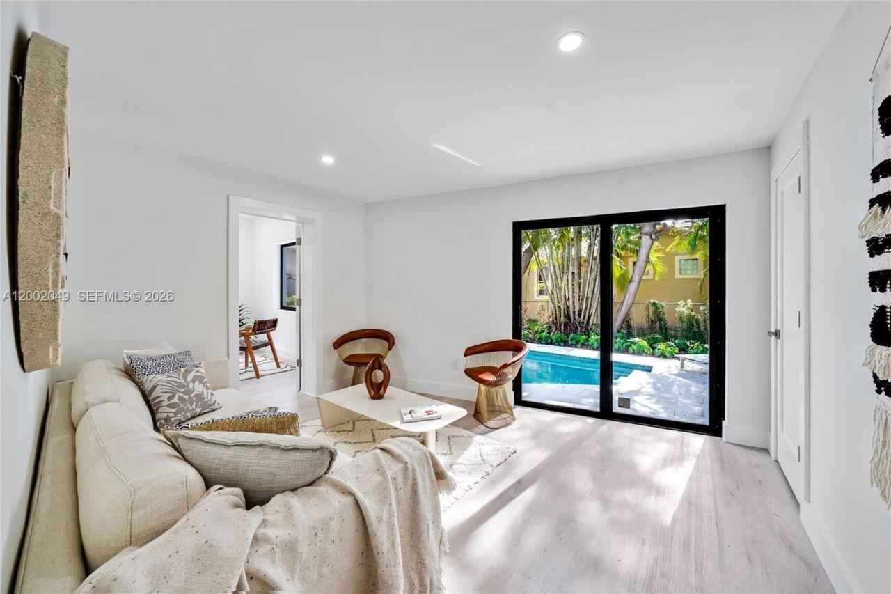 1230 Pizarro St, Coral Gables, FL 33134 Photo