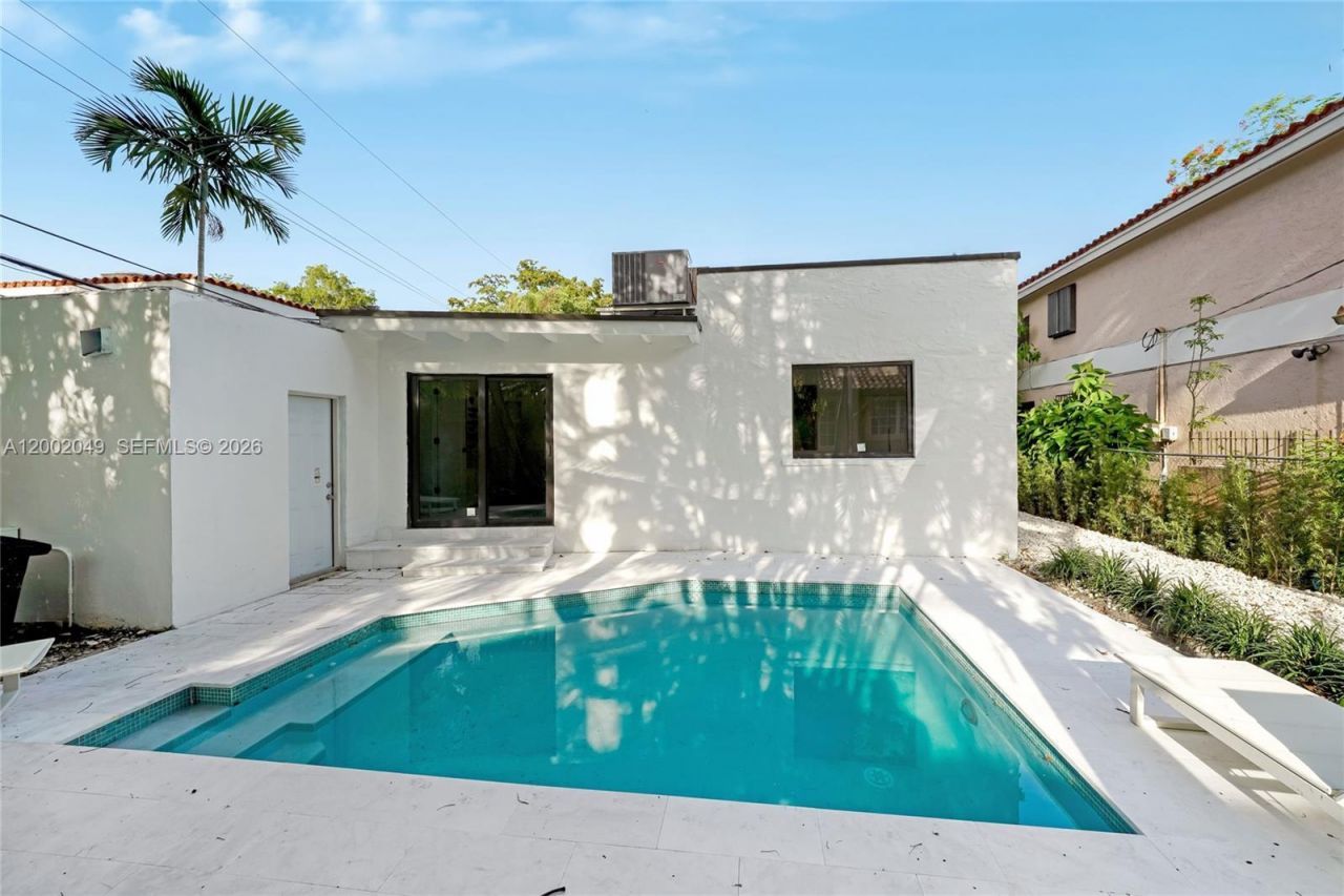 1230 Pizarro St, Coral Gables, FL 33134 Photo
