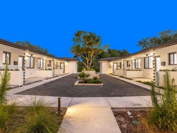 8931 NE 2nd Ave , Unit S3, El Portal, FL 33138