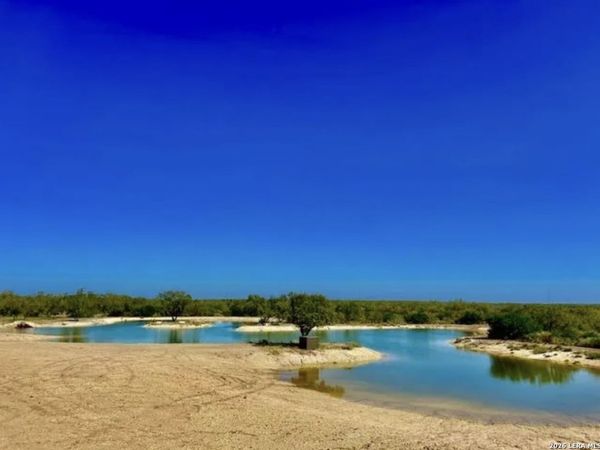 IH 35, Pearsall, TX 78061