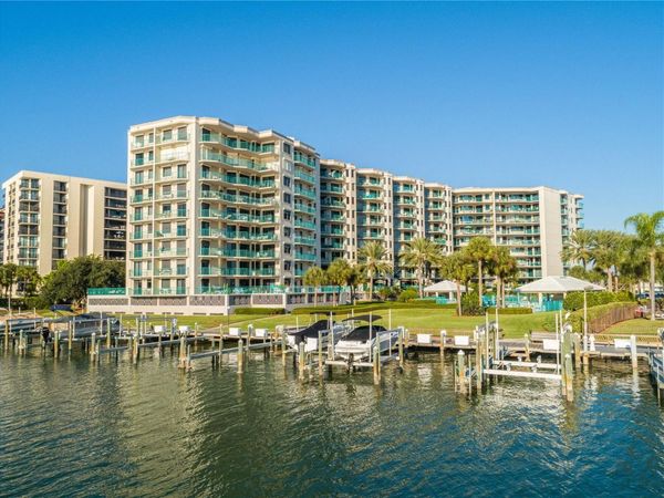 670 ISLAND WAY , Unit 501, CLEARWATER BEACH, FL 33767