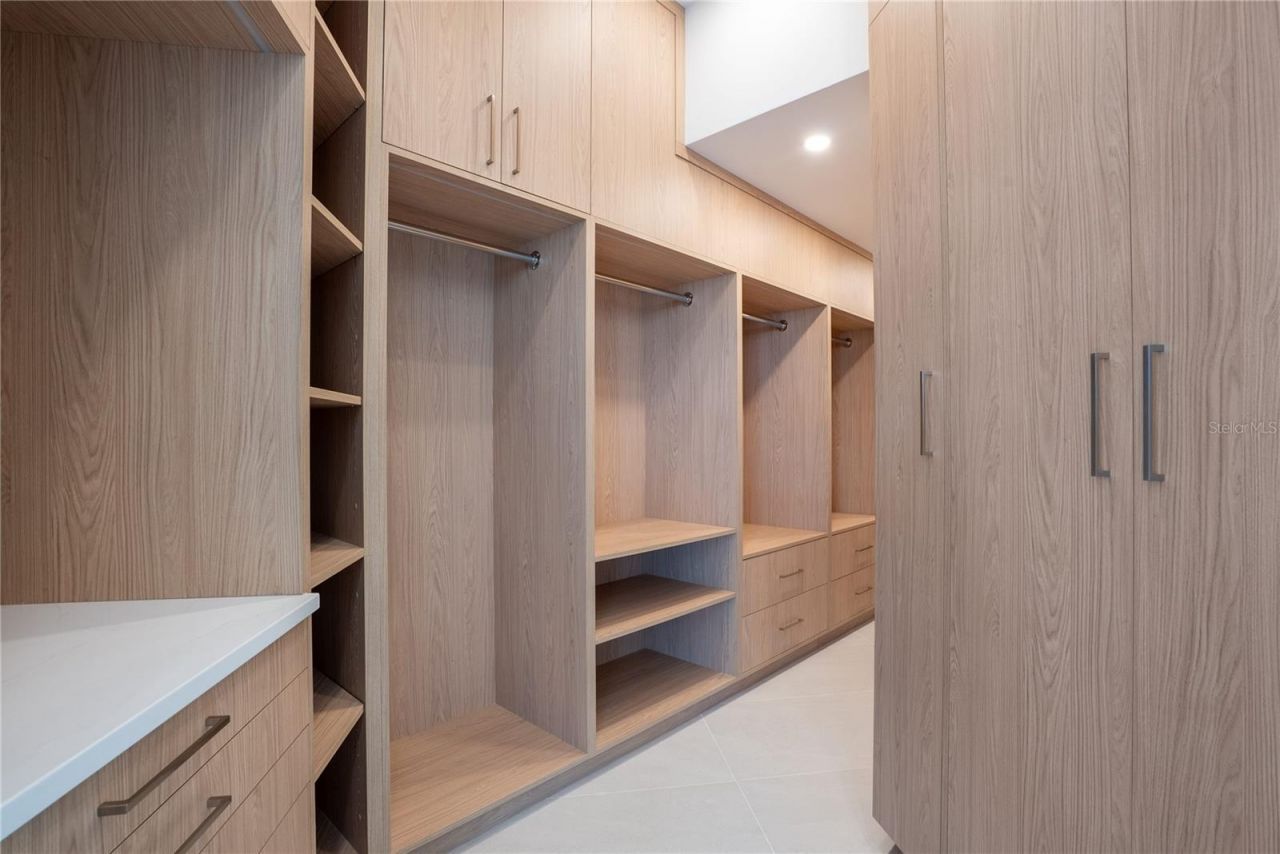 519 Rountree Drive, Longboat Key, FL 34228 Photo