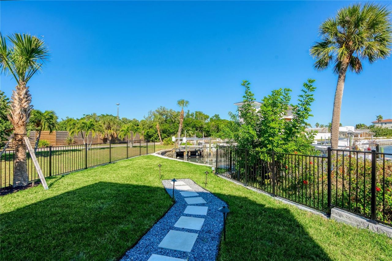 519 Rountree Drive, Longboat Key, FL 34228 Photo