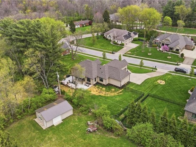 1599 Fox Trail, Bellbrook, OH 45305 Photo 3