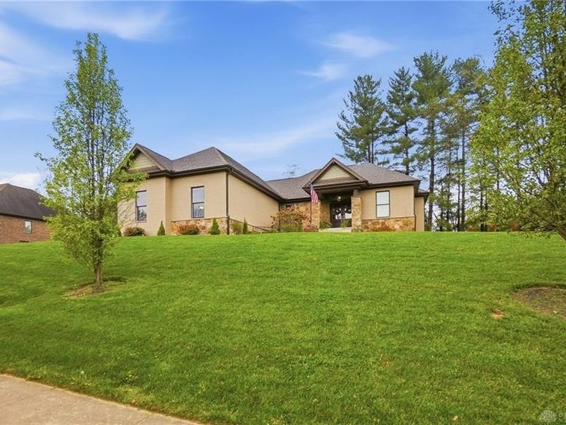 1599 Fox Trail, Bellbrook, OH 45305 Photo 4