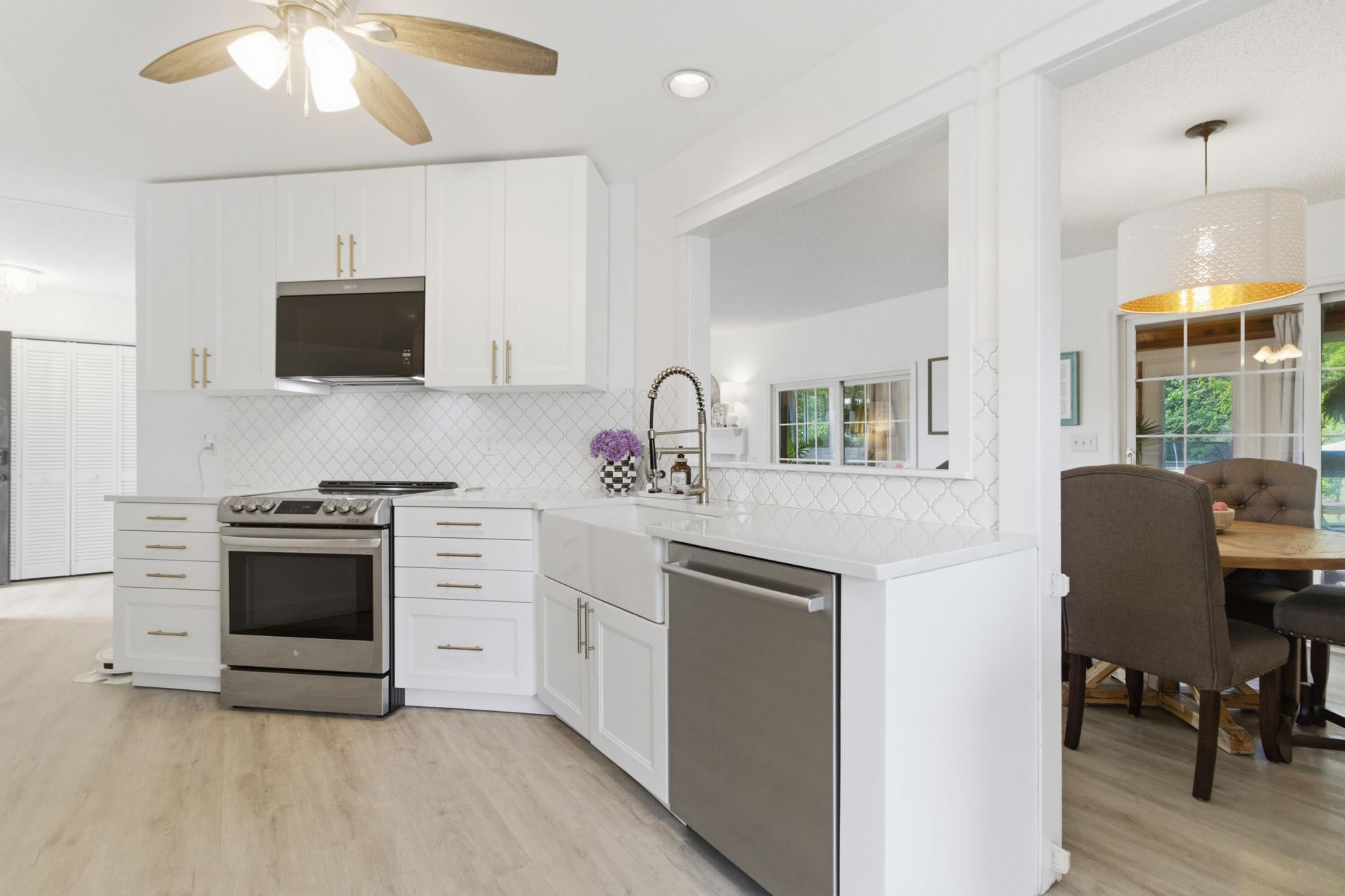 41 N Basilica Avenue Photo 15