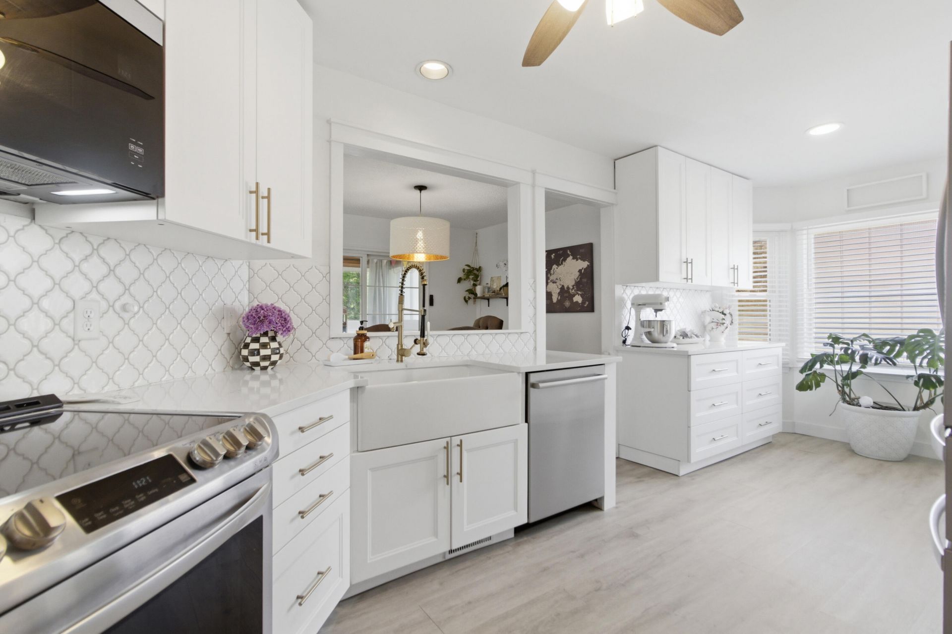 41 N Basilica Avenue Photo 17