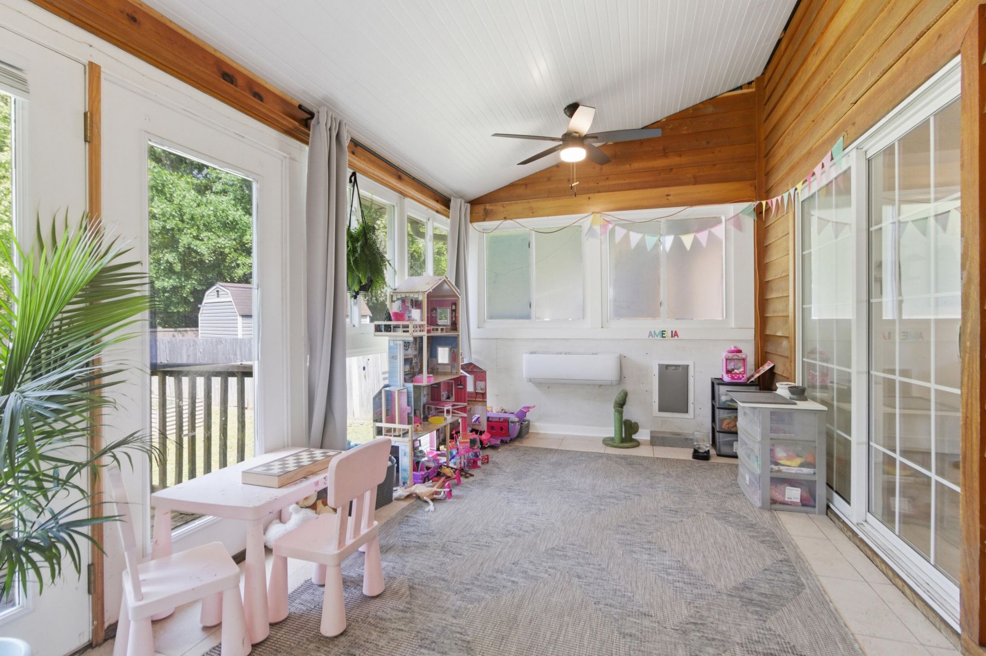 41 N Basilica Avenue Photo 20