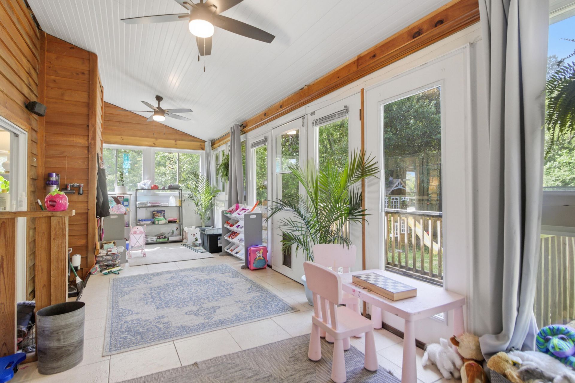 41 N Basilica Avenue Photo 21