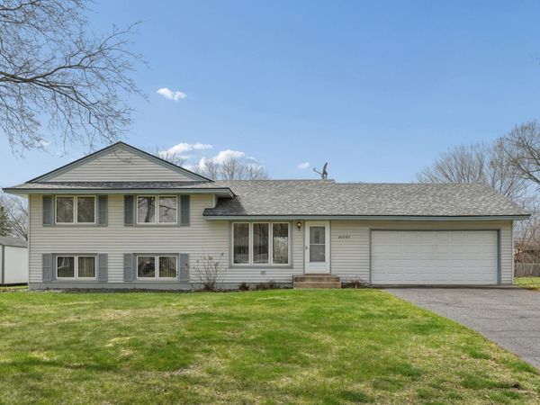 20597 Iceland Avenue, Lakeville, MN 55044