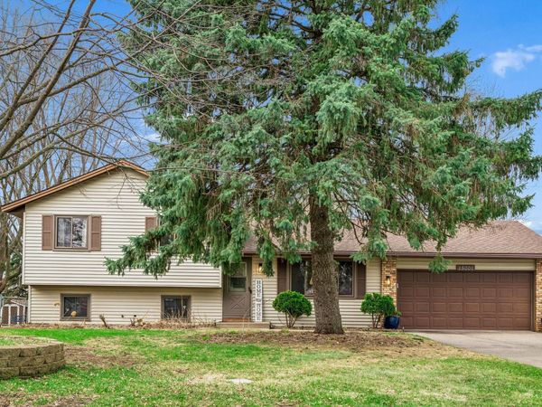 15001 Charleston Avenue W, Rosemount, MN 55068