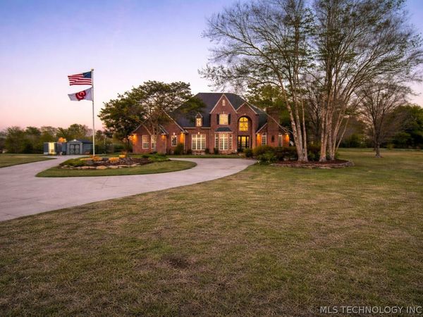 24206 N 3962 Road, Bartlesville, OK 74006