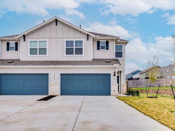 7209 Grenadine Bloom BND, Unit B, Del Valle, TX 78617