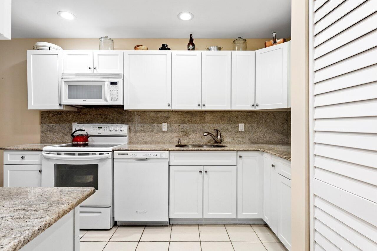 7 Southport Lane, Unit E, Boynton Beach, FL 33436 Photo