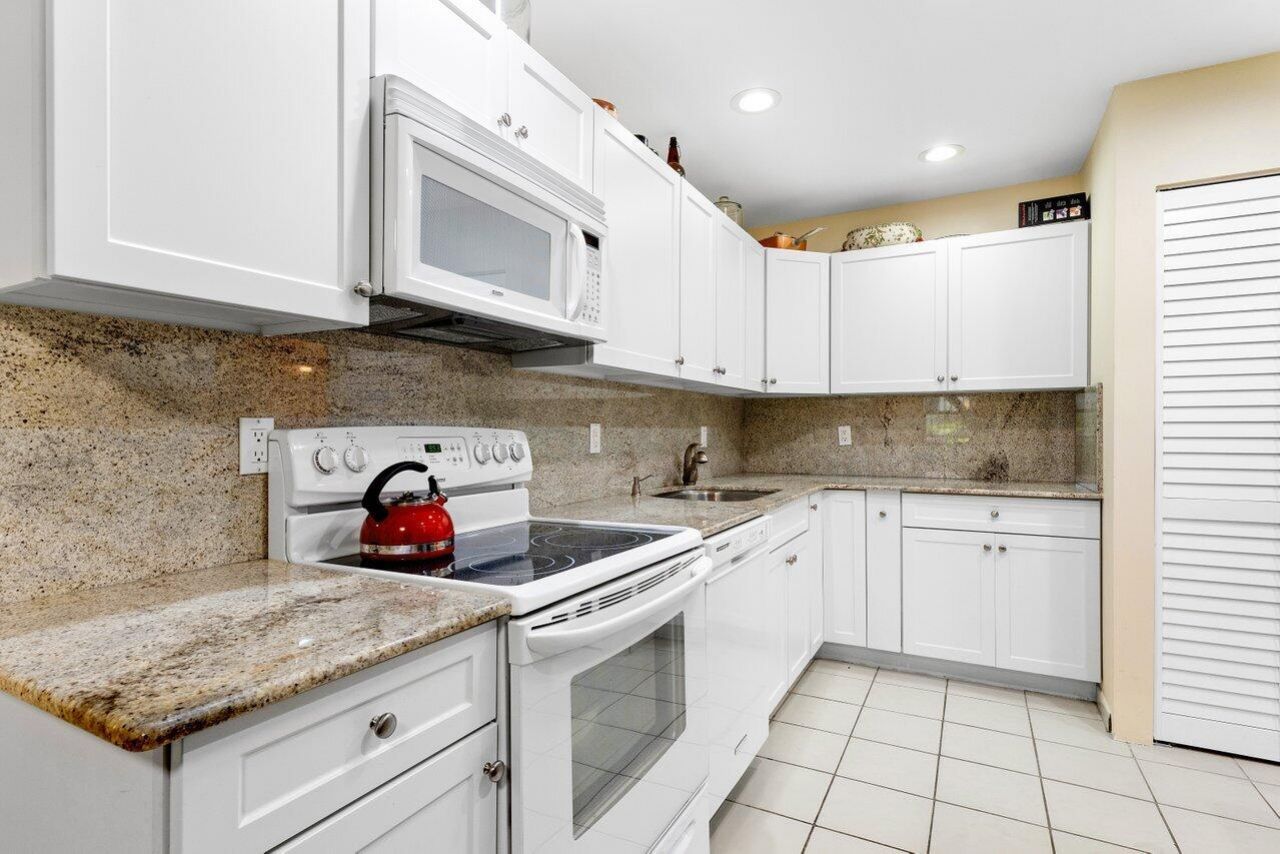 7 Southport Lane, Unit E, Boynton Beach, FL 33436 Photo