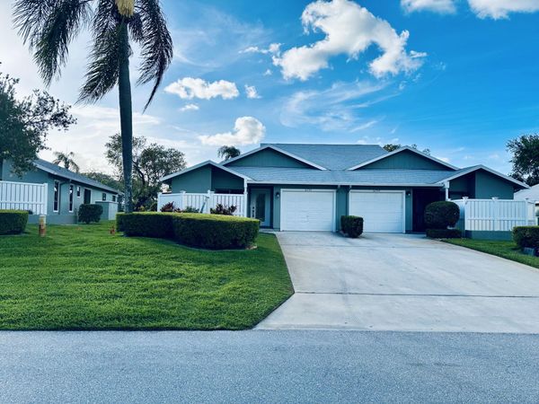 6757 SE Yorktown Drive, Hobe Sound, FL 33455