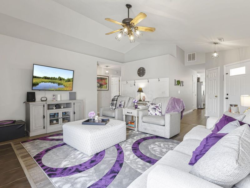 6880 Riding Trail Drive, Canal Winchester, OH 43110 Photo 11