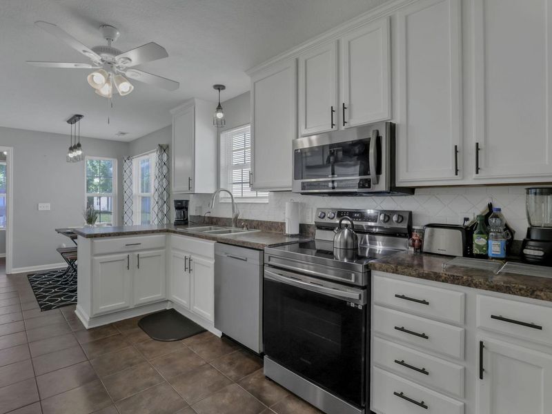 6880 Riding Trail Drive, Canal Winchester, OH 43110 Photo 13