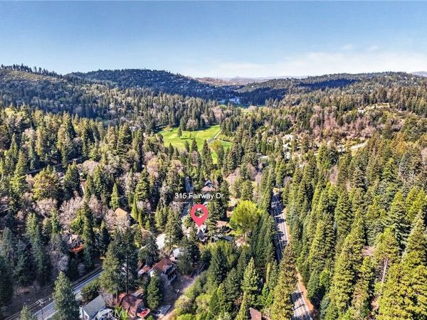 315 Fairway Drive, Lake Arrowhead, CA 92352